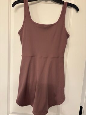 Nike tennis/golf dress with built in shorts, worn once, size S